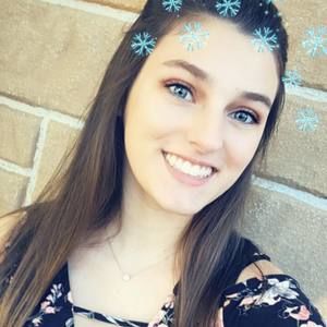 Meet your Posher, Alyssa